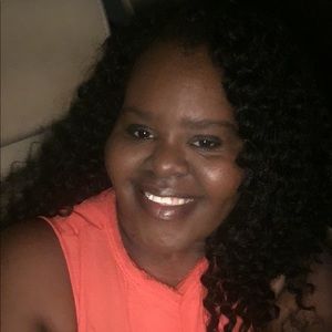 Meet your Posher, Claudette